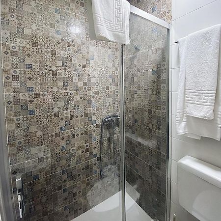 Hostal Restaurante El Paso 拜伦 外观 照片