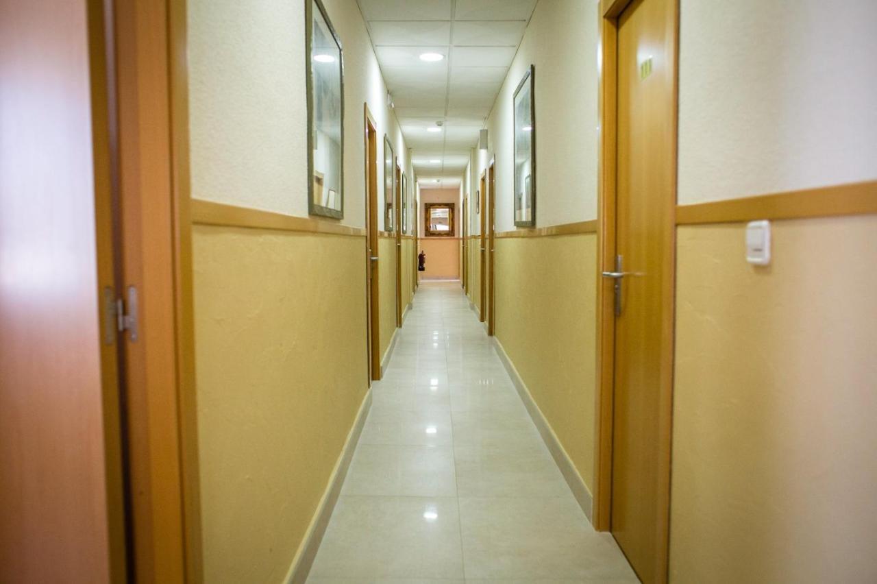 Hostal Restaurante El Paso 拜伦 外观 照片
