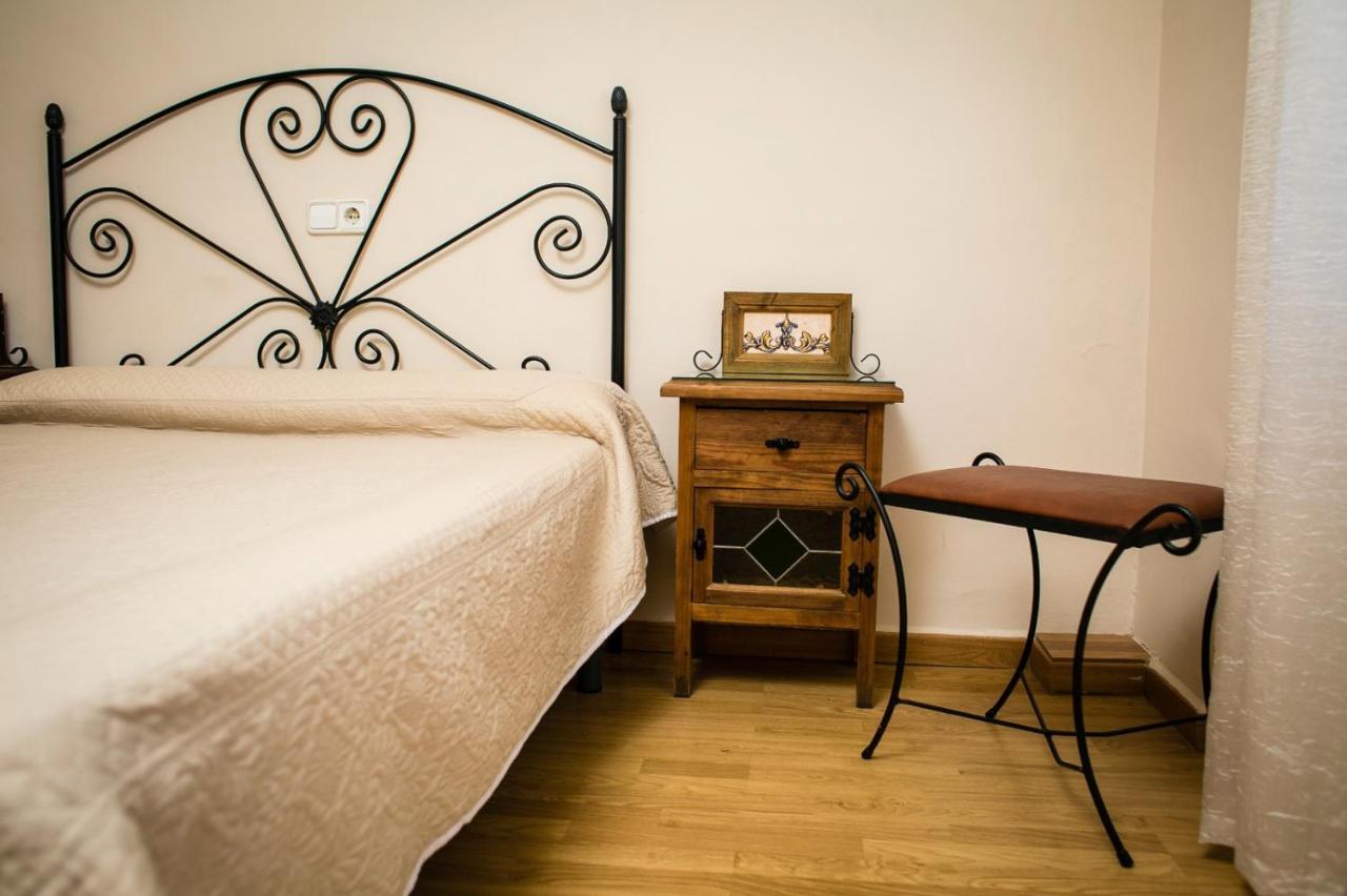 Hostal Restaurante El Paso 拜伦 外观 照片