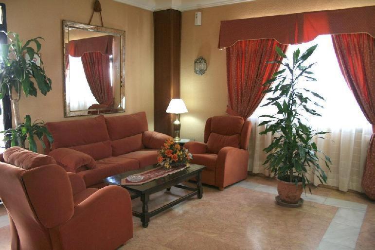 Hostal Restaurante El Paso 拜伦 外观 照片
